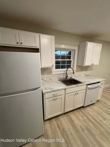 $2,350 | 13 Saugerties Manor Road, Saugerties, NY 12477