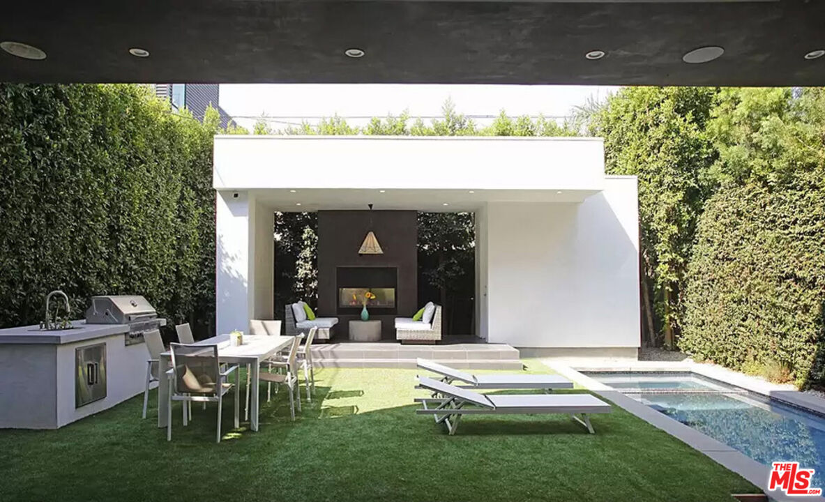 523 North Harper Avenue Los Angeles, CA 90048 - Photo 20 of 39