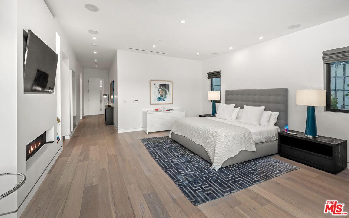 523 North Harper Avenue Los Angeles, CA 90048 - Photo 21 of 39