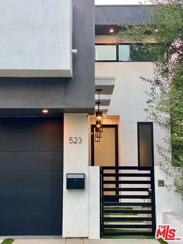 a view of outdoor space