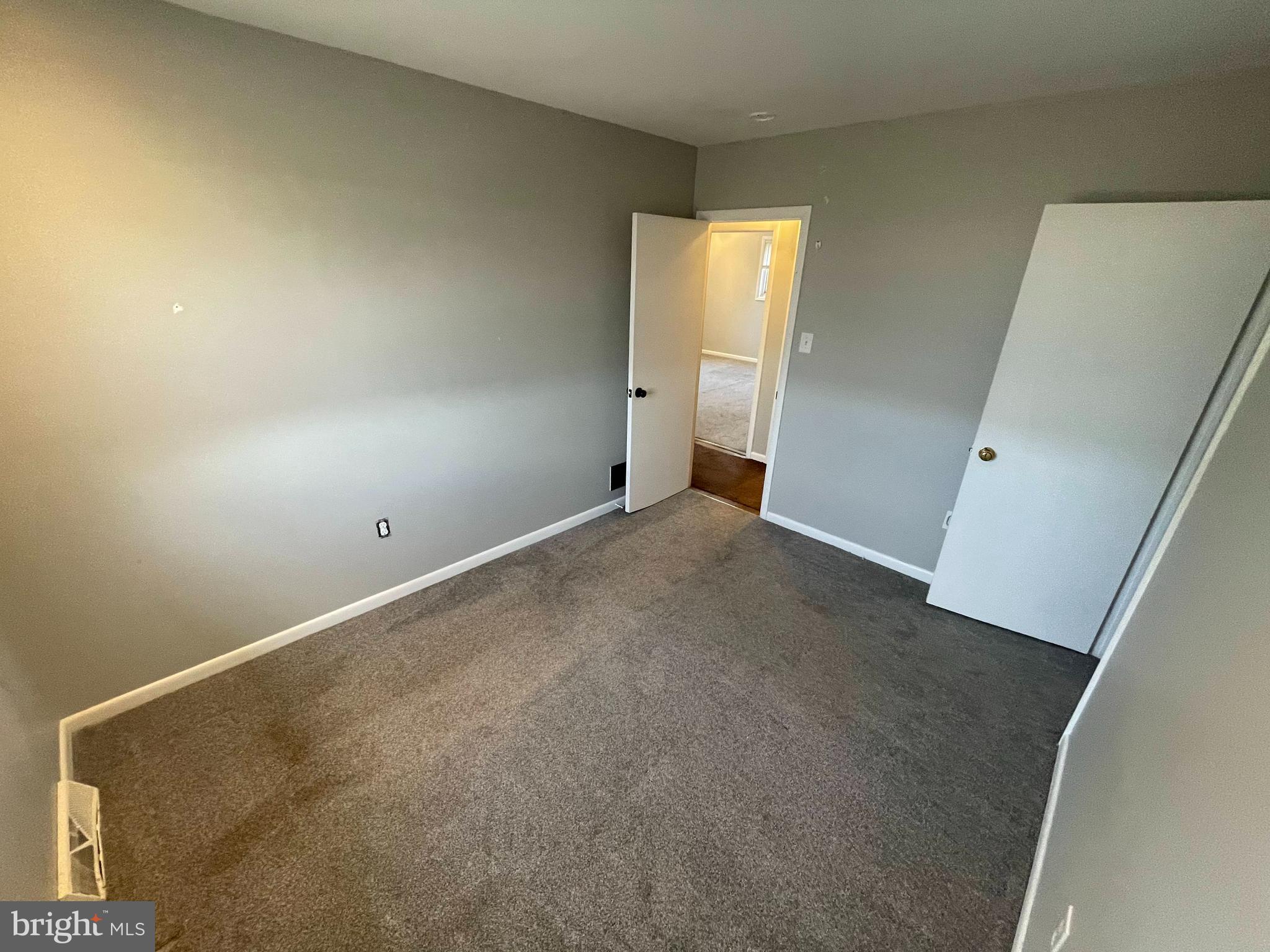 189 Morris Road Harleysville, PA 19438 - Photo 8 of 33 an empty room with windows
