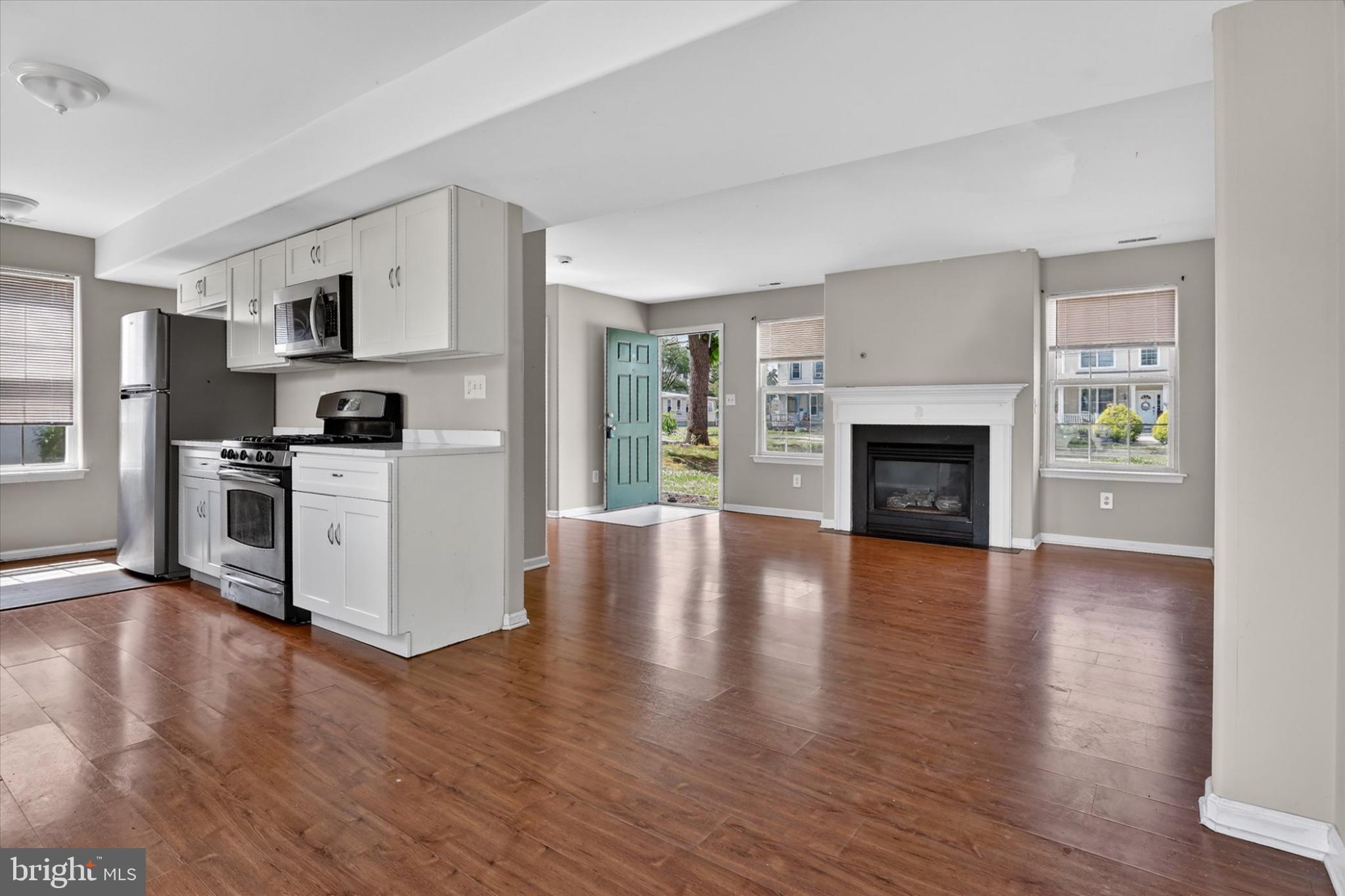 507 South Fairview Street Riverside, NJ 08075 - Photo 4 of 36