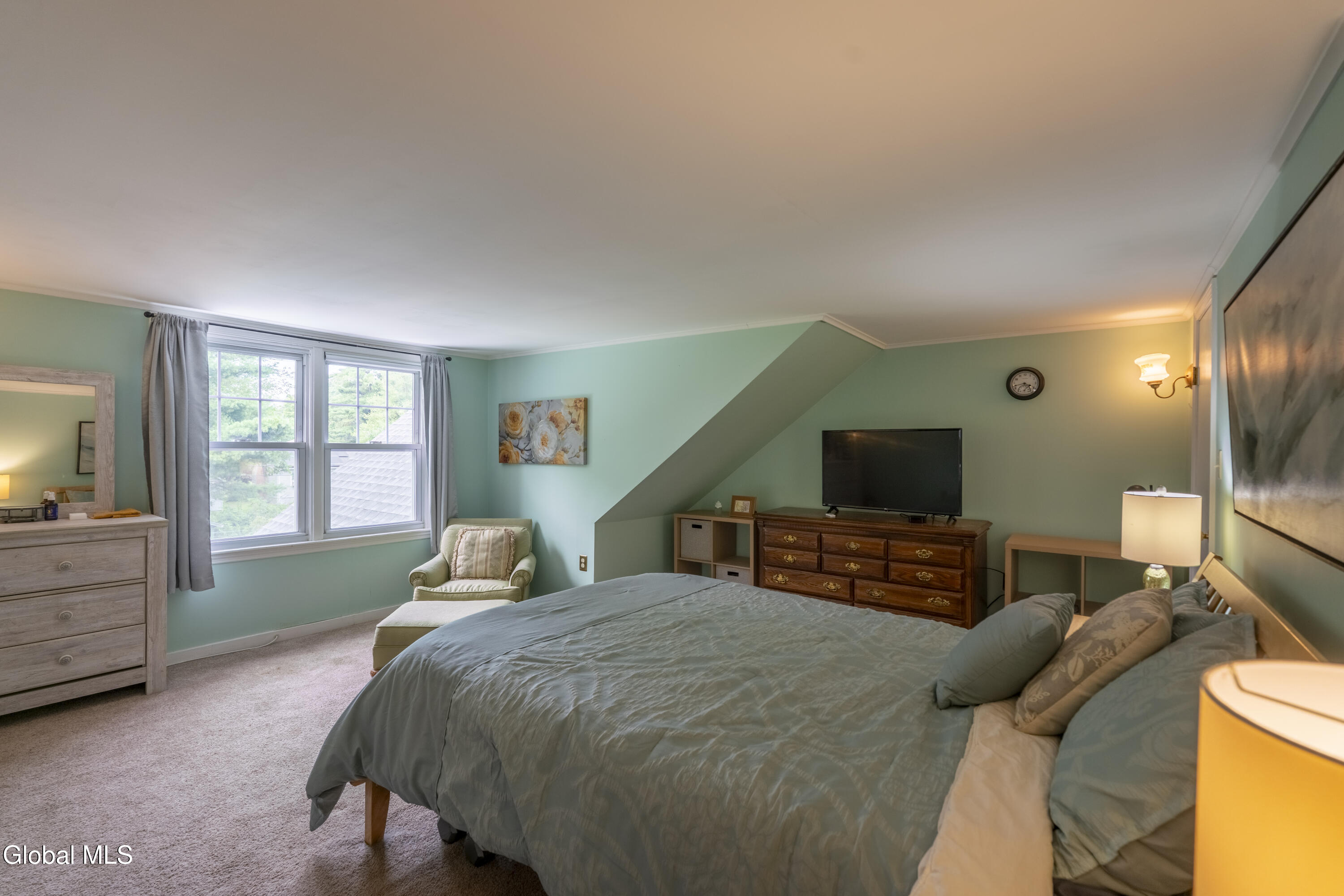 27 Pershing Road Queensbury, NY 12804 - Photo 16 of 28 27 Pershing-17