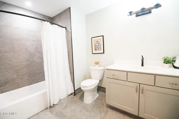 $1,349,000 | 1 Kurosaka Lane, Unit B, Lake George, NY 12845