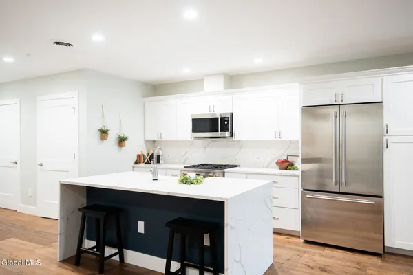 $1,349,000 | 1 Kurosaka Lane, Unit B, Lake George, NY 12845