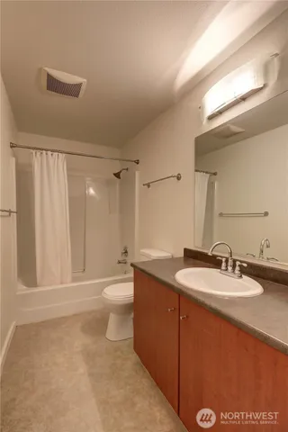 $395,000 | 11303 Northeast 128th Street, Unit B201, Kirkland, WA 98034