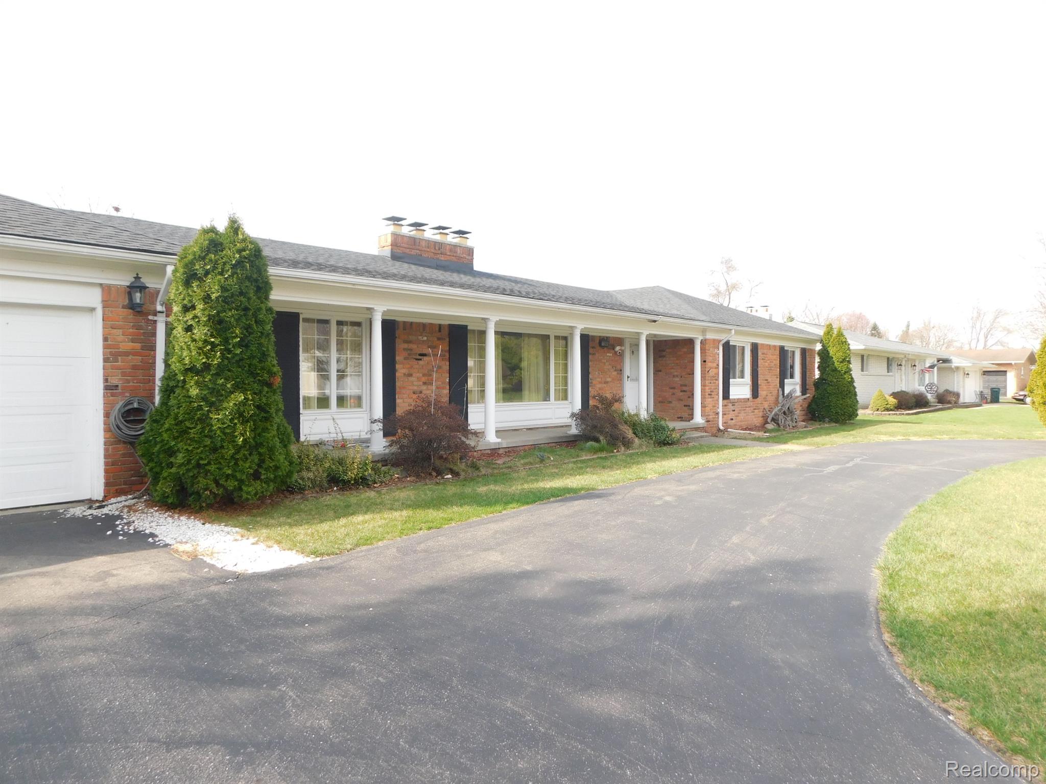 1190 Torpey Road Troy, MI 48083 - Photo 4 of 18