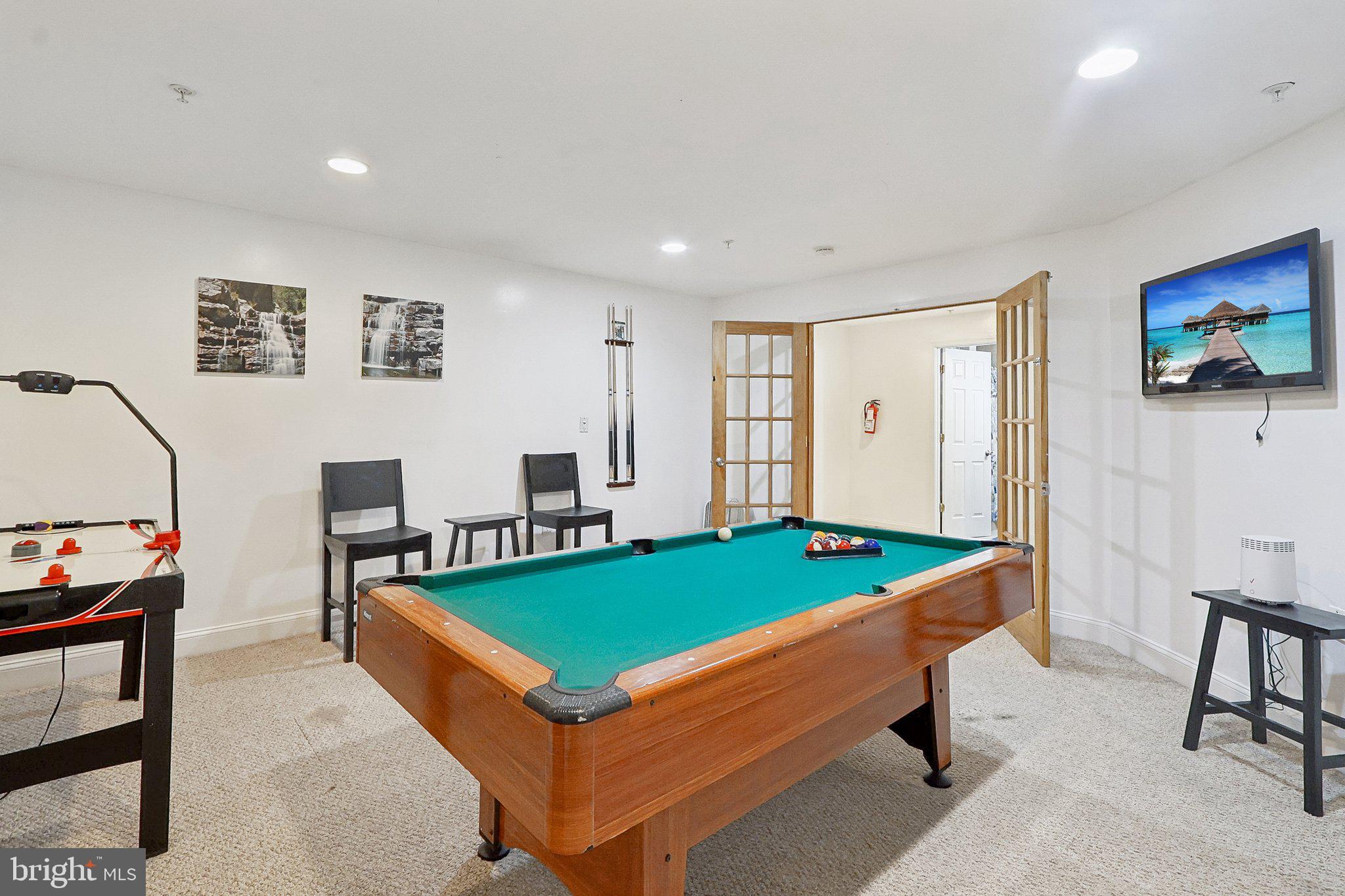 9003 Eldon Drive Clinton, MD 20735 - Photo 42 of 54 Recreation room with game tables.