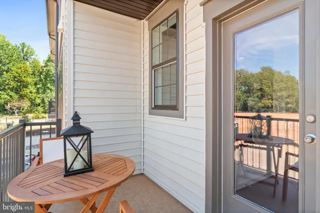 $1,025,000 | 4410 Fair Lakes Court, Fairfax, VA 22033