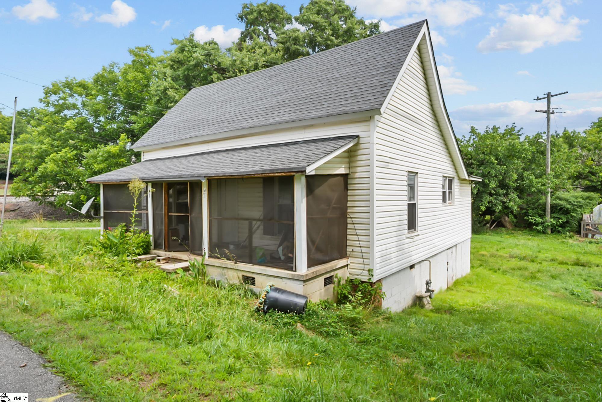 4 Adger Street Pelzer, SC 29669 - Photo 2 of 16