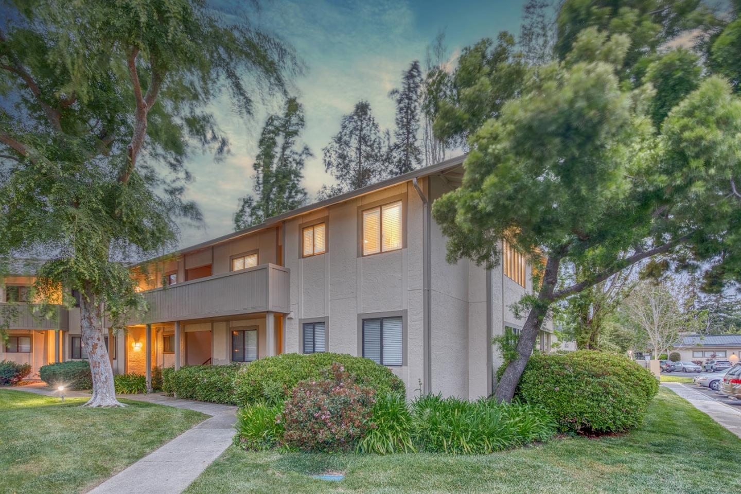 1092 North Abbott Ave