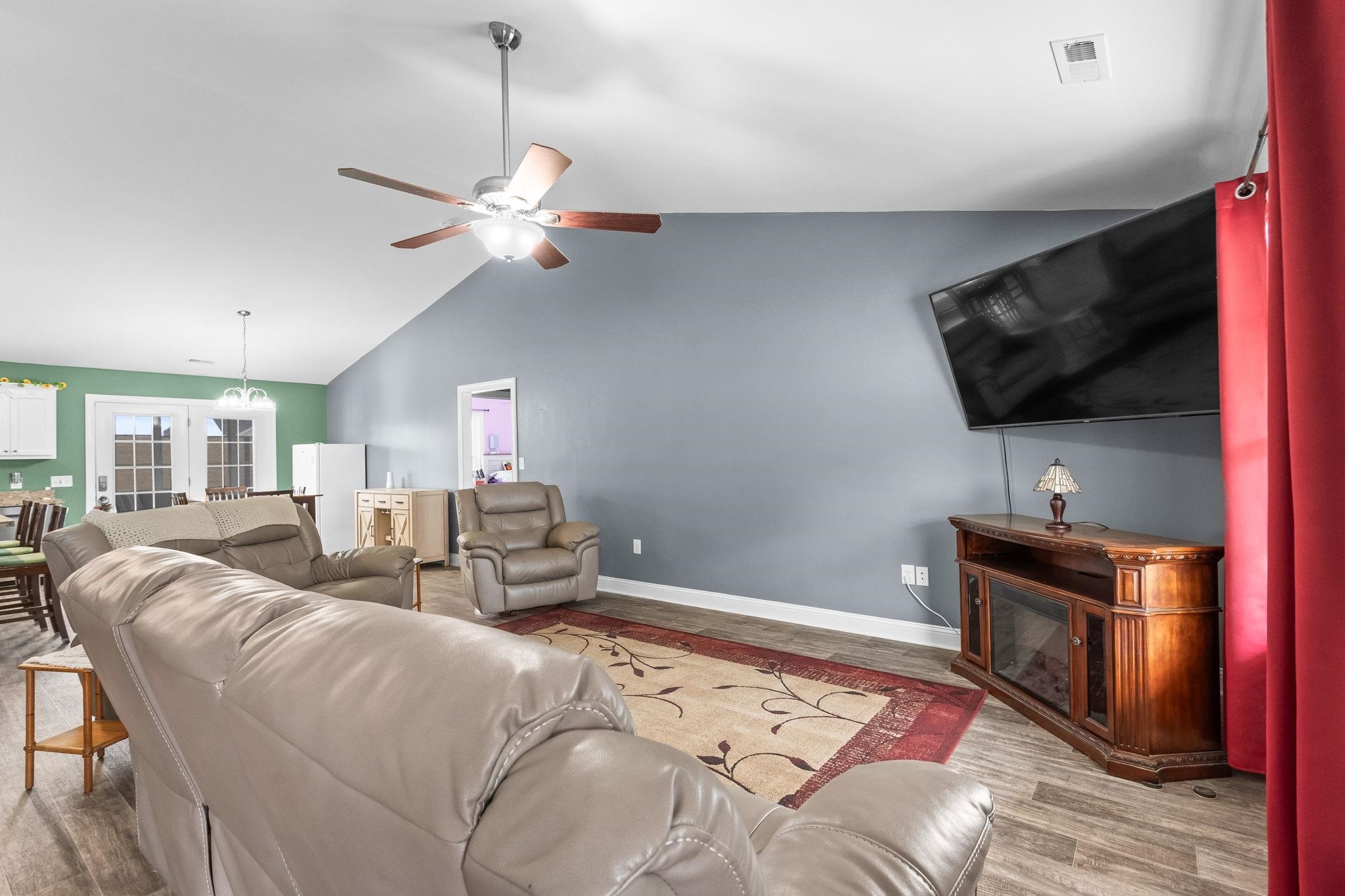 905 Futrell Street Loris, SC 29569 - Photo 7 of 42