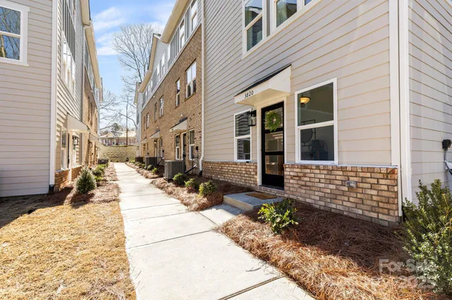 $349,000 | 3820 Odom Way, Charlotte, NC 28208