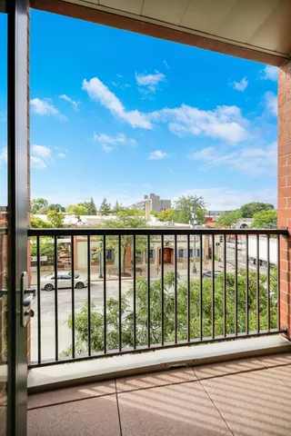 $174,400 | 10 East 26th Street, Unit 202, Minneapolis, MN 55404
