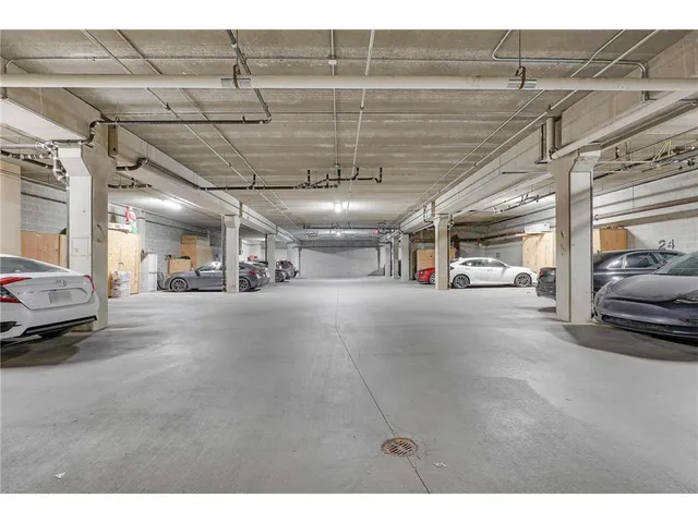 $174,400 | 10 East 26th Street, Unit 202, Minneapolis, MN 55404