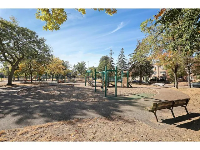 $174,400 | 10 East 26th Street, Unit 202, Minneapolis, MN 55404