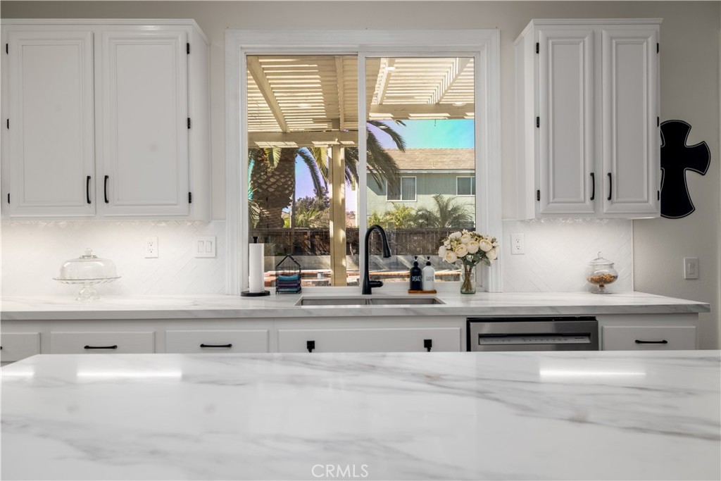 29948 Sycamore Ridge Road Murrieta, CA 92563 - Photo 18 of 45