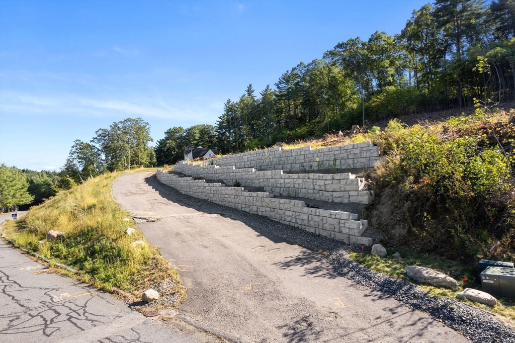 55 Widow Rites Lane Sudbury, MA 01776 - Photo 12 of 26