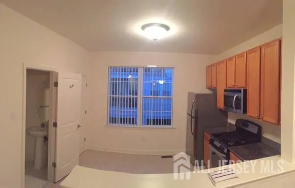 $2,893 | 25 Overhill Drive, Parlin, NJ 08859