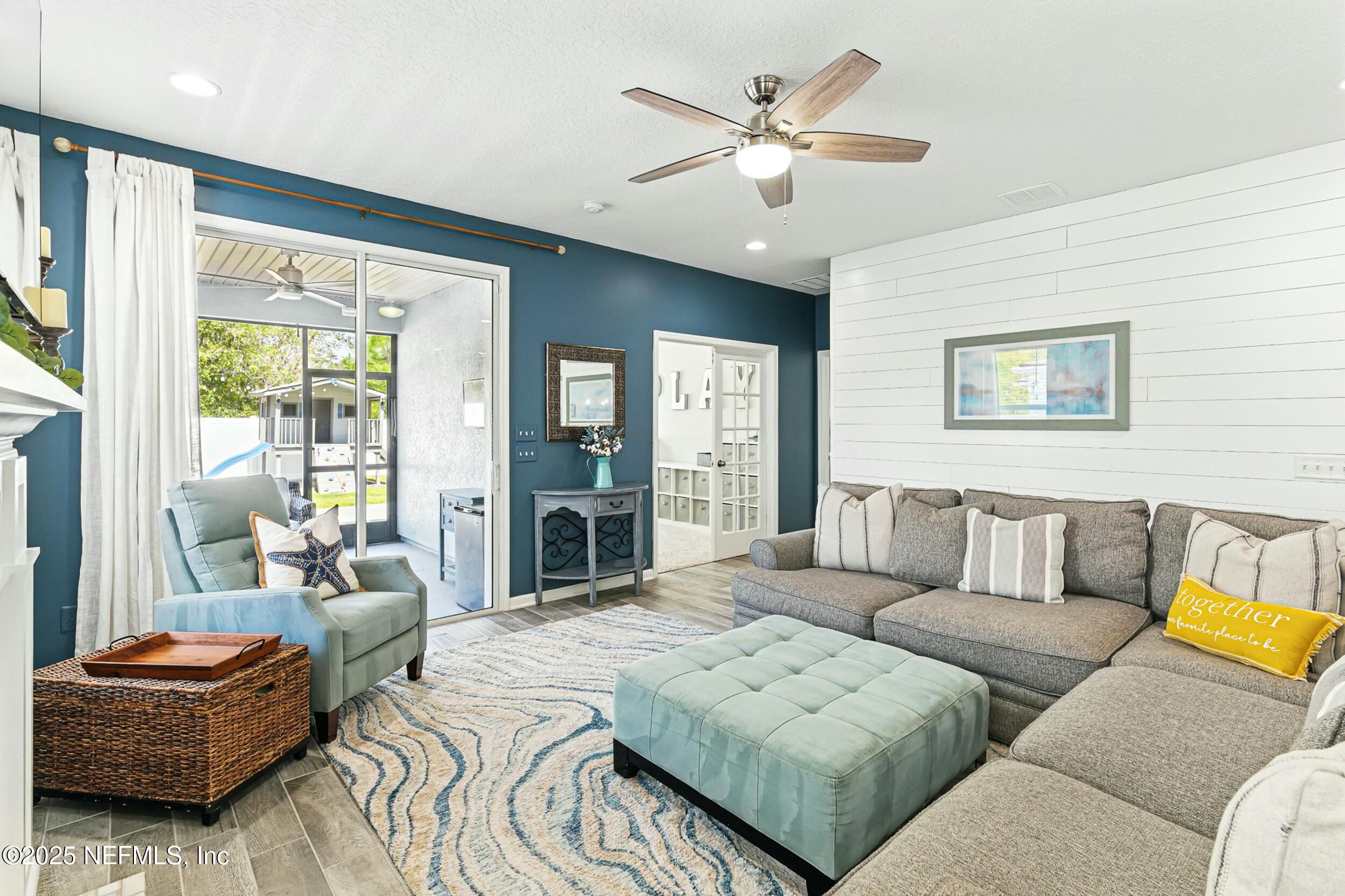 30 Cloverbrook Road St. Johns, FL 32259 - Photo 12 of 69 Living Room