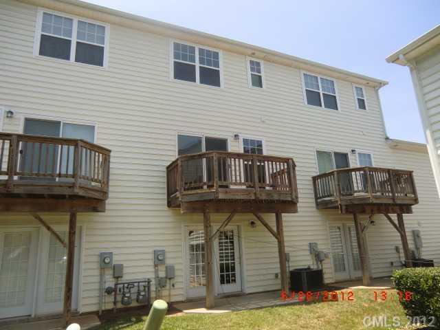 2818 Avalon Loop Road, Unit 107 Charlotte, NC 28269 - Photo 10 of 12 Gallery Image 10