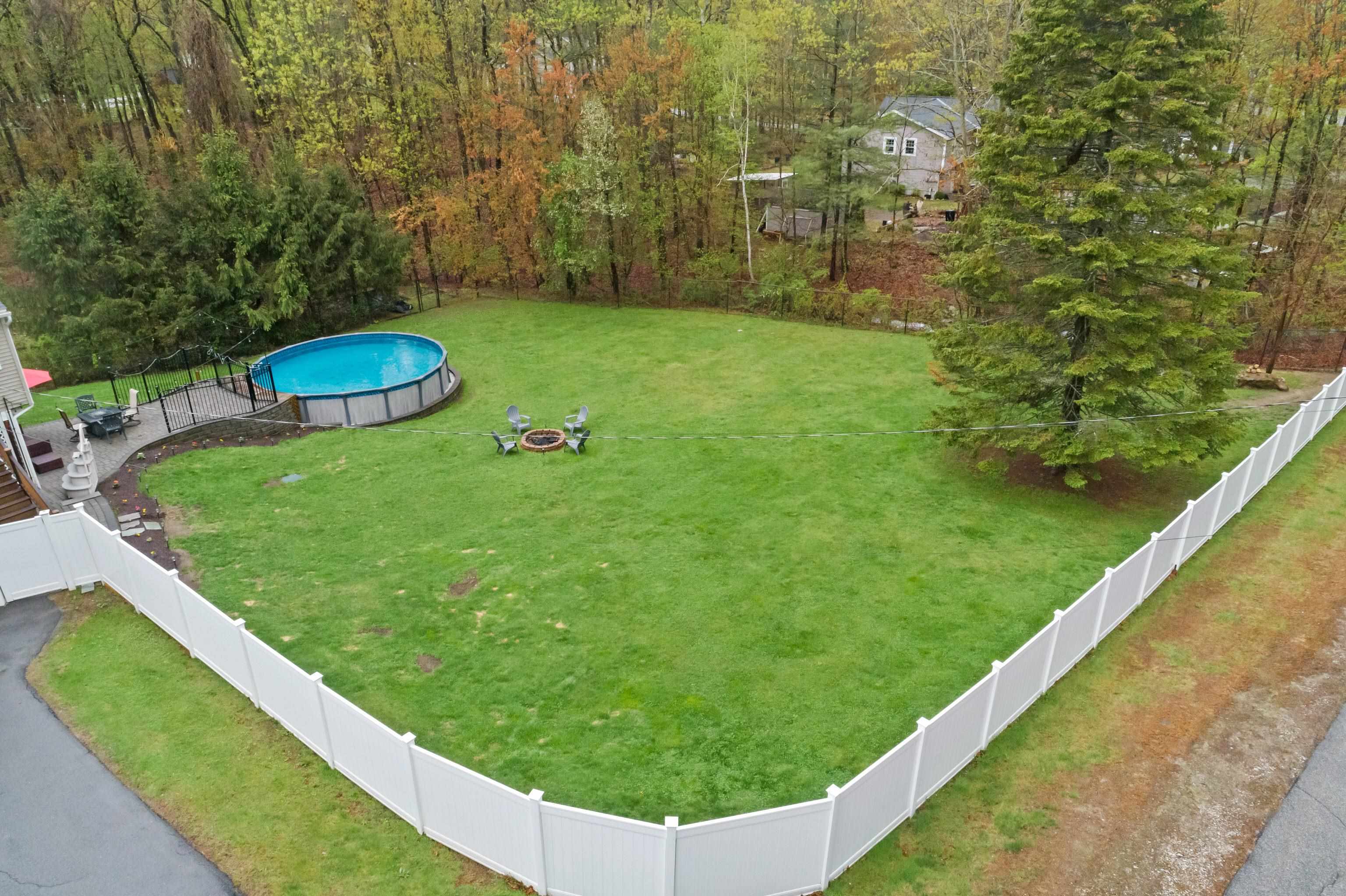 19 Ridgeview Drive Hooksett, NH 03106 - Photo 5 of 60 Gallery Image 5