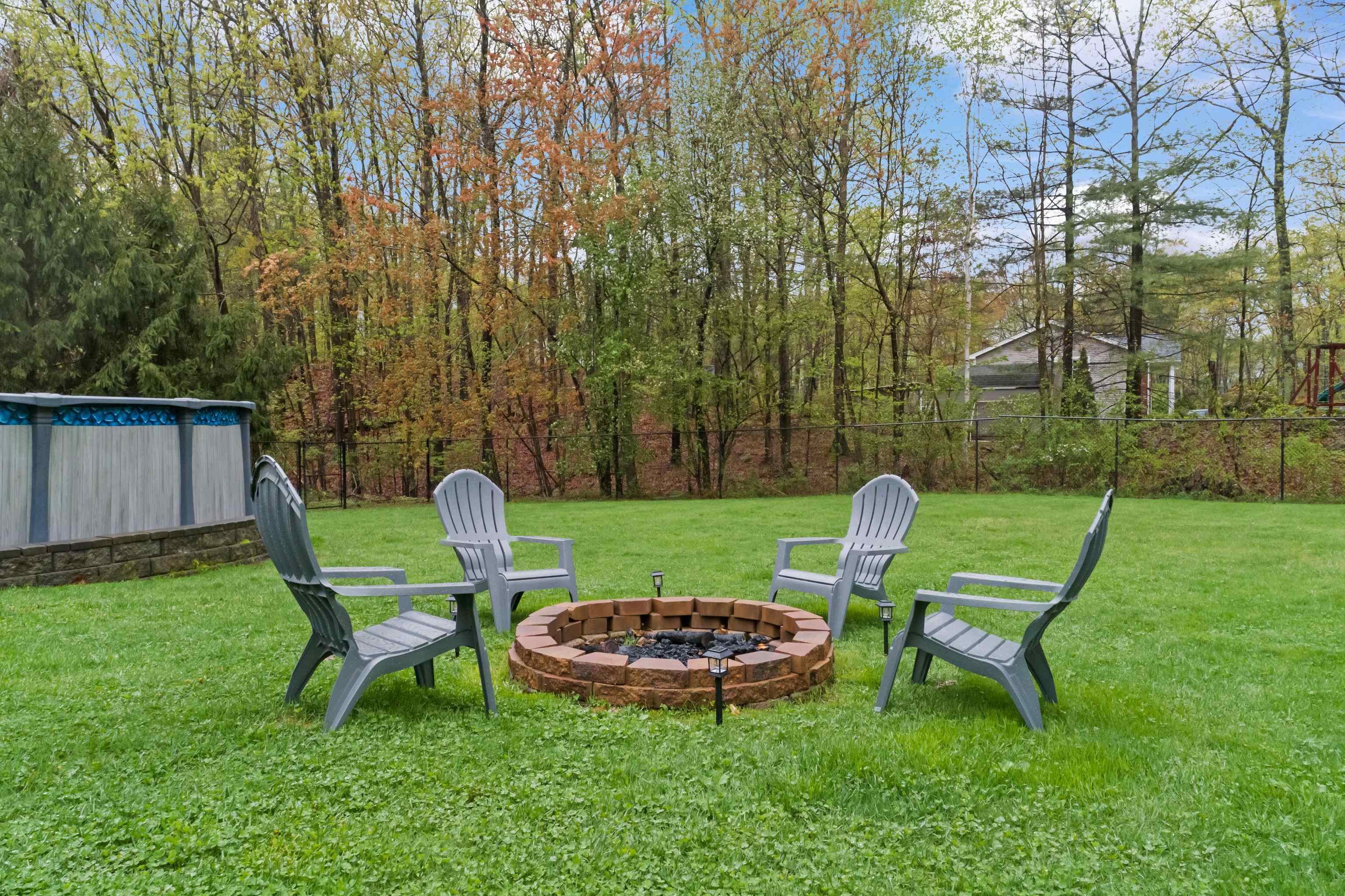 19 Ridgeview Drive Hooksett, NH 03106 - Photo 8 of 60 Gallery Image 8