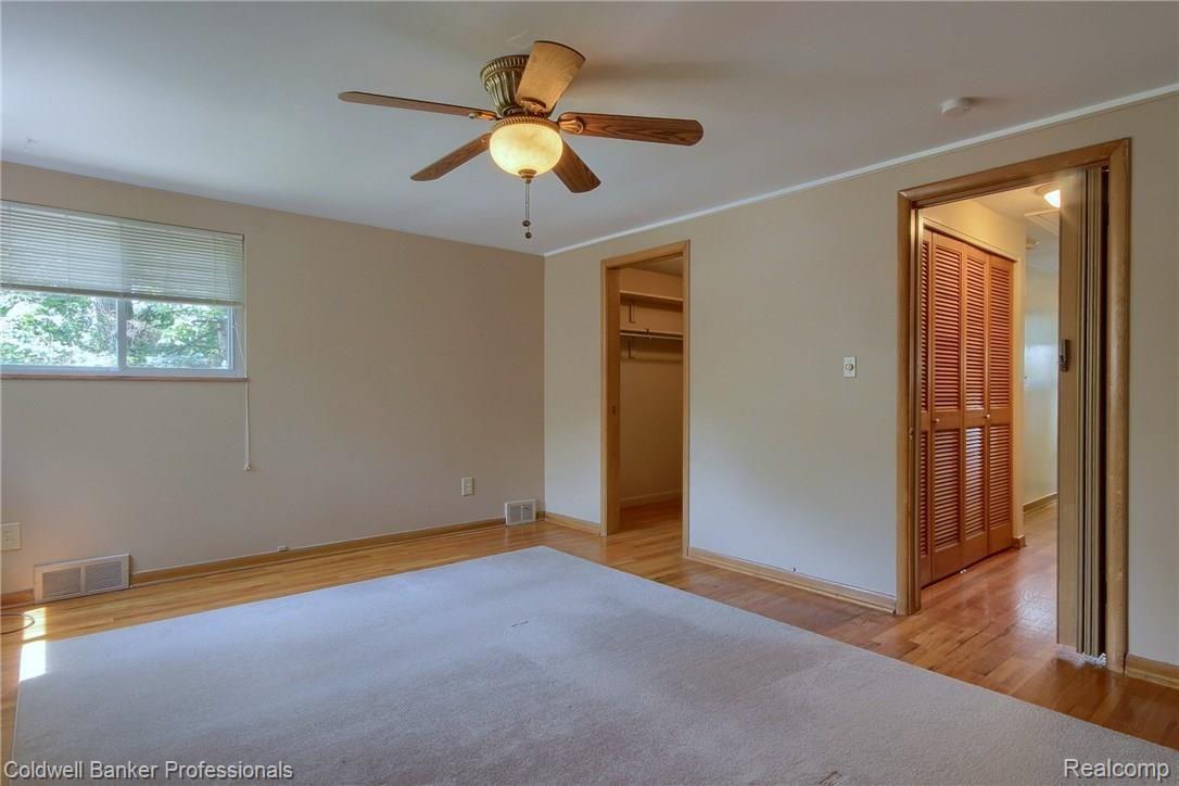 4880 South Merriman Road Wayne, MI 48184 - Photo 16 of 32 Master_Bedroom_2nd_View.jpg