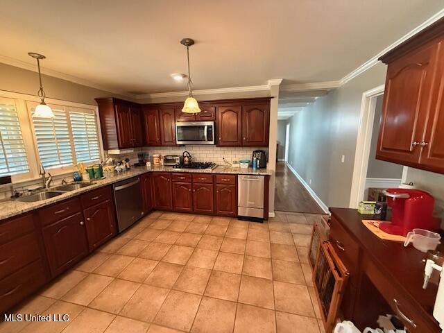 365 Cedar Hills Road Holly Springs, MS 38635 - Photo 8 of 9 kitchen