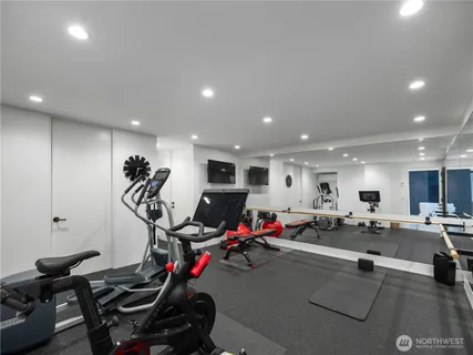 $9,800,000 | 3310 East Laurelhurst Drive Northeast, Seattle, WA 98105