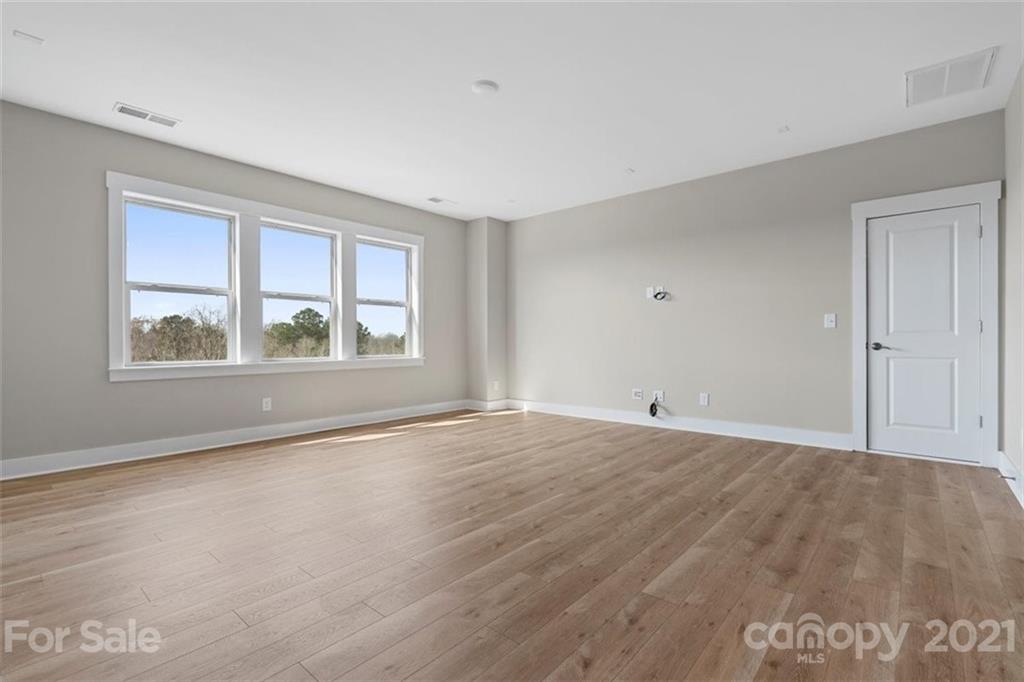 2143 Hanging Rock Road Fort Mill, SC 29715 - Photo 32 of 48 Gallery Image 32