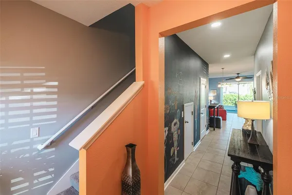 a en suite bathroom with a sink and a mirror