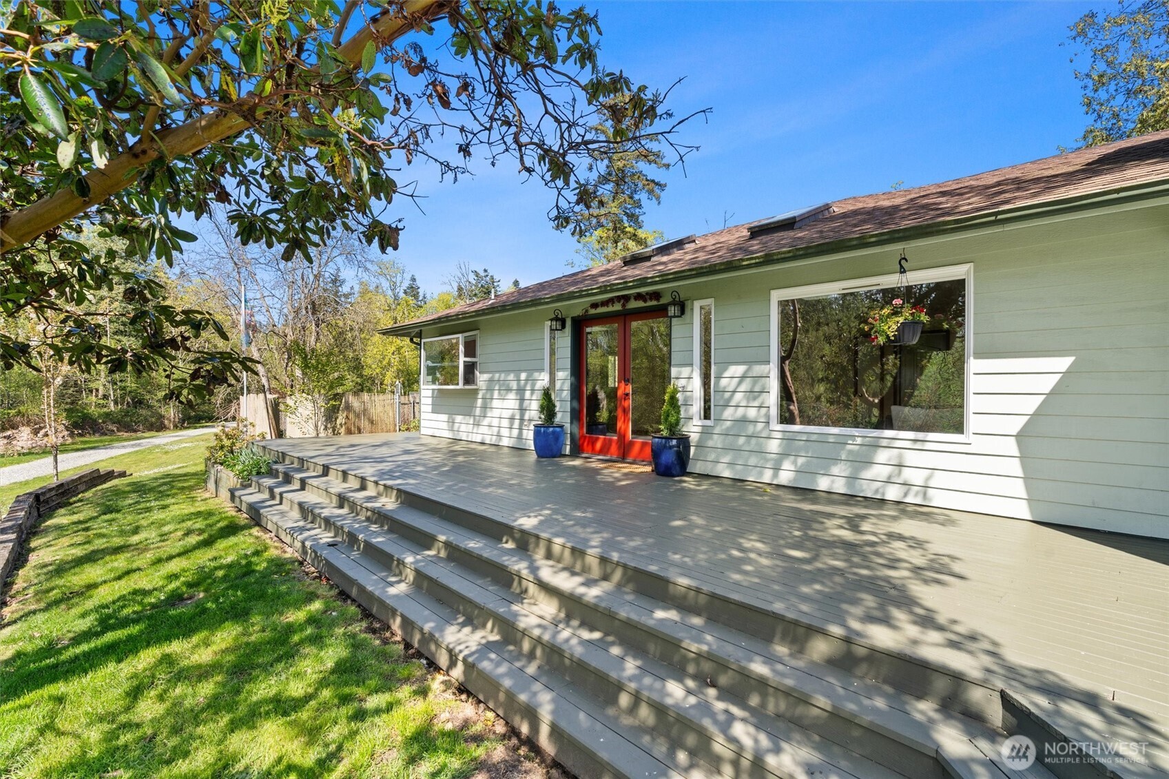 341 West Mountain View Road Camano Island, WA 98282 - Photo 11 of 40 Gallery Image 11