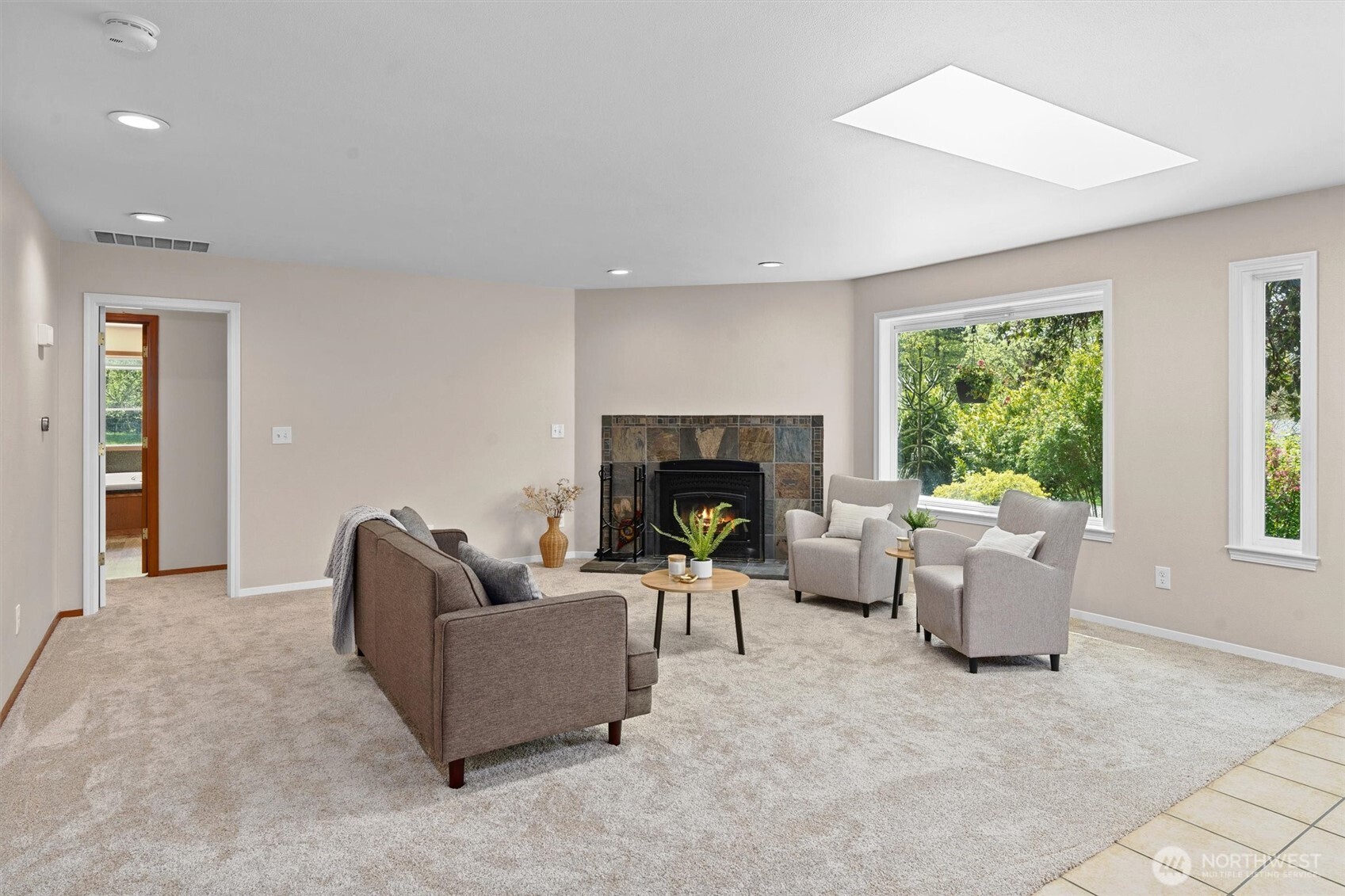 341 West Mountain View Road Camano Island, WA 98282 - Photo 13 of 40 Gallery Image 13