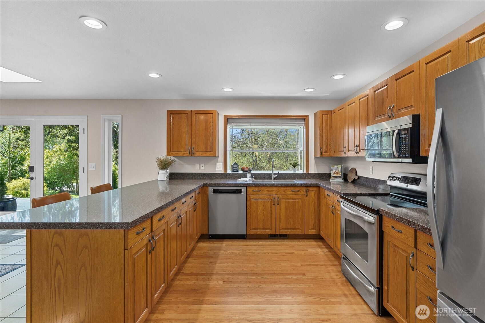 341 West Mountain View Road Camano Island, WA 98282 - Photo 15 of 40 Gallery Image 15