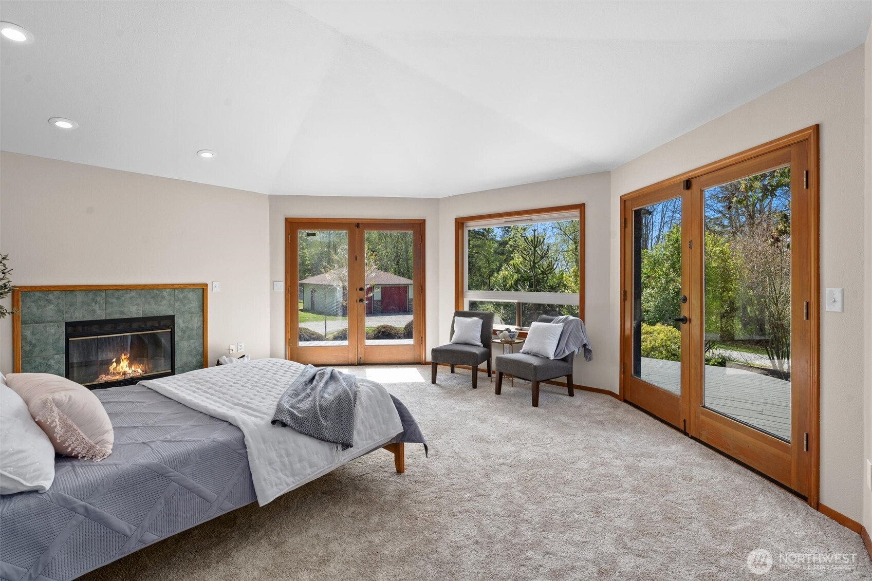 341 West Mountain View Road Camano Island, WA 98282 - Photo 17 of 40 Gallery Image 17
