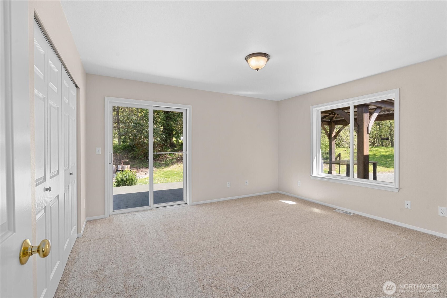341 West Mountain View Road Camano Island, WA 98282 - Photo 24 of 40 Gallery Image 24