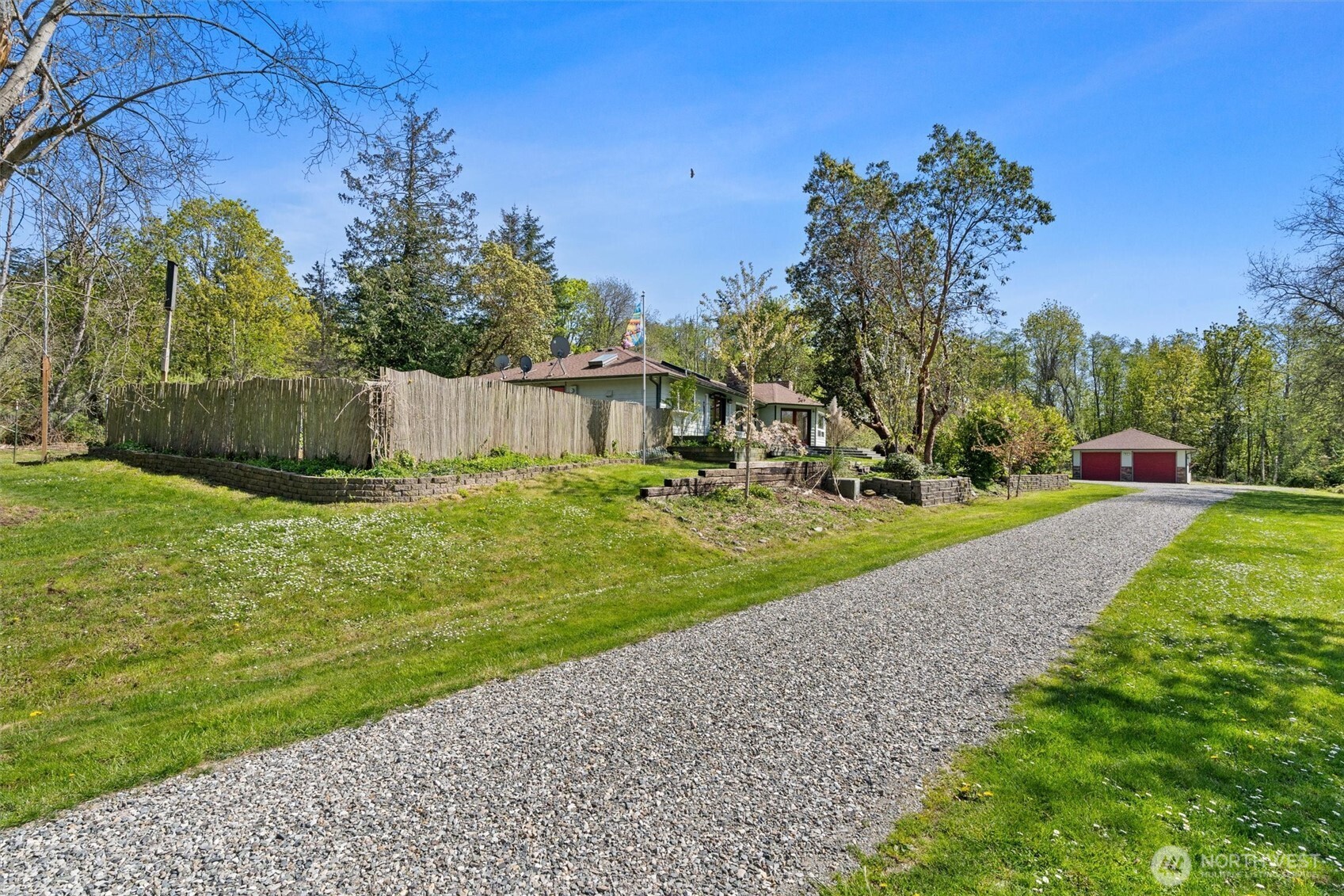 341 West Mountain View Road Camano Island, WA 98282 - Photo 37 of 40 Gallery Image 37