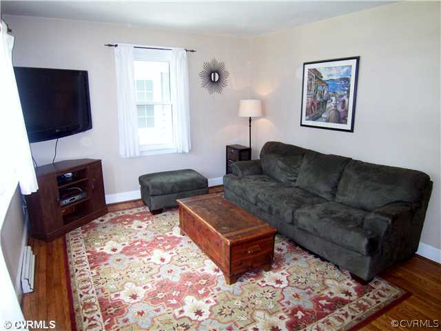 5105 Devonshire Road Richmond, VA 23225 - Photo 19 of 24 Den/Family/Great Room