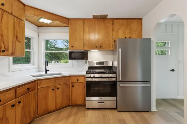 $369,900 | 8757 75th Street North, Stillwater, MN 55082