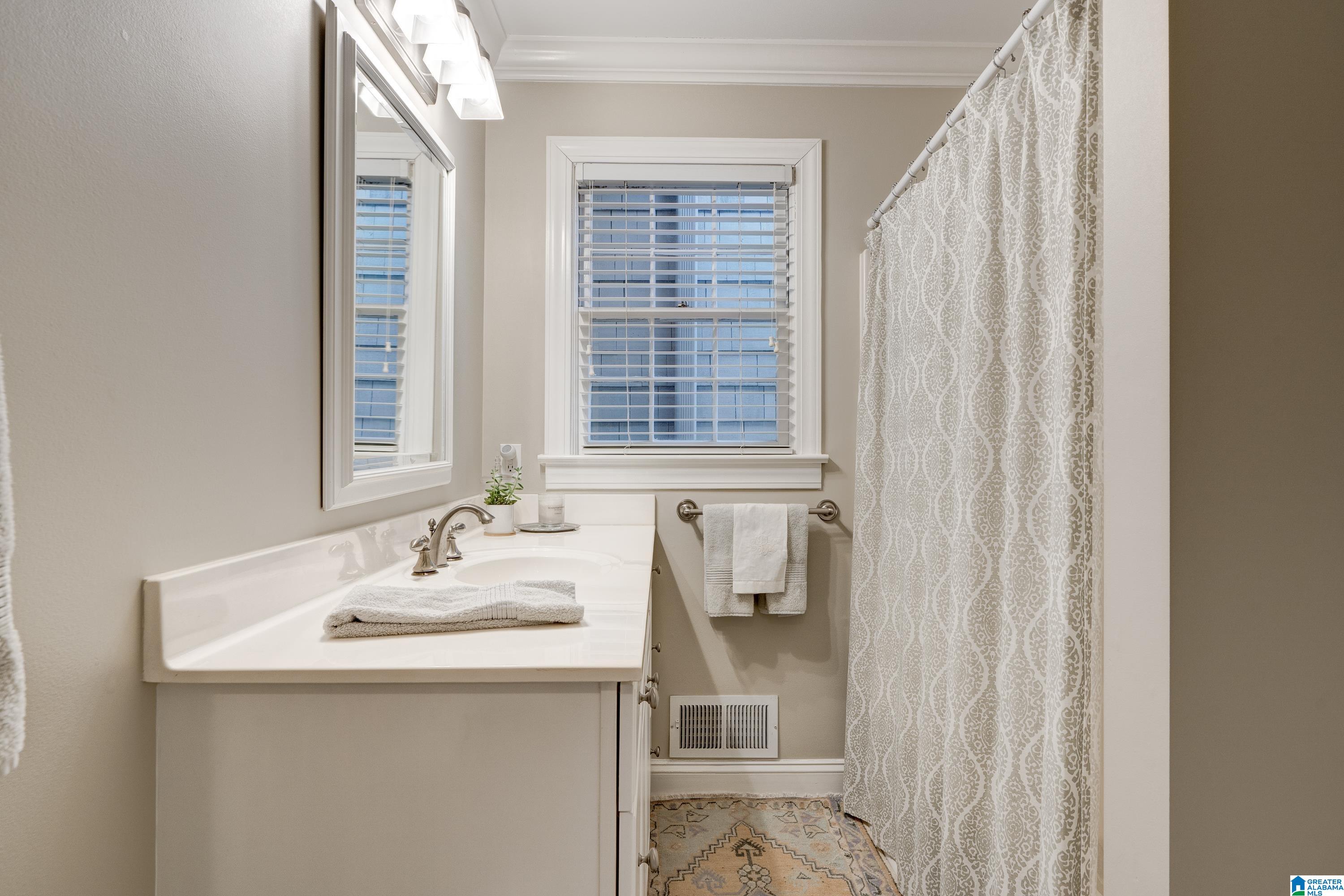 1810 Kensington Road Birmingham, AL 35209 - Photo 41 of 49