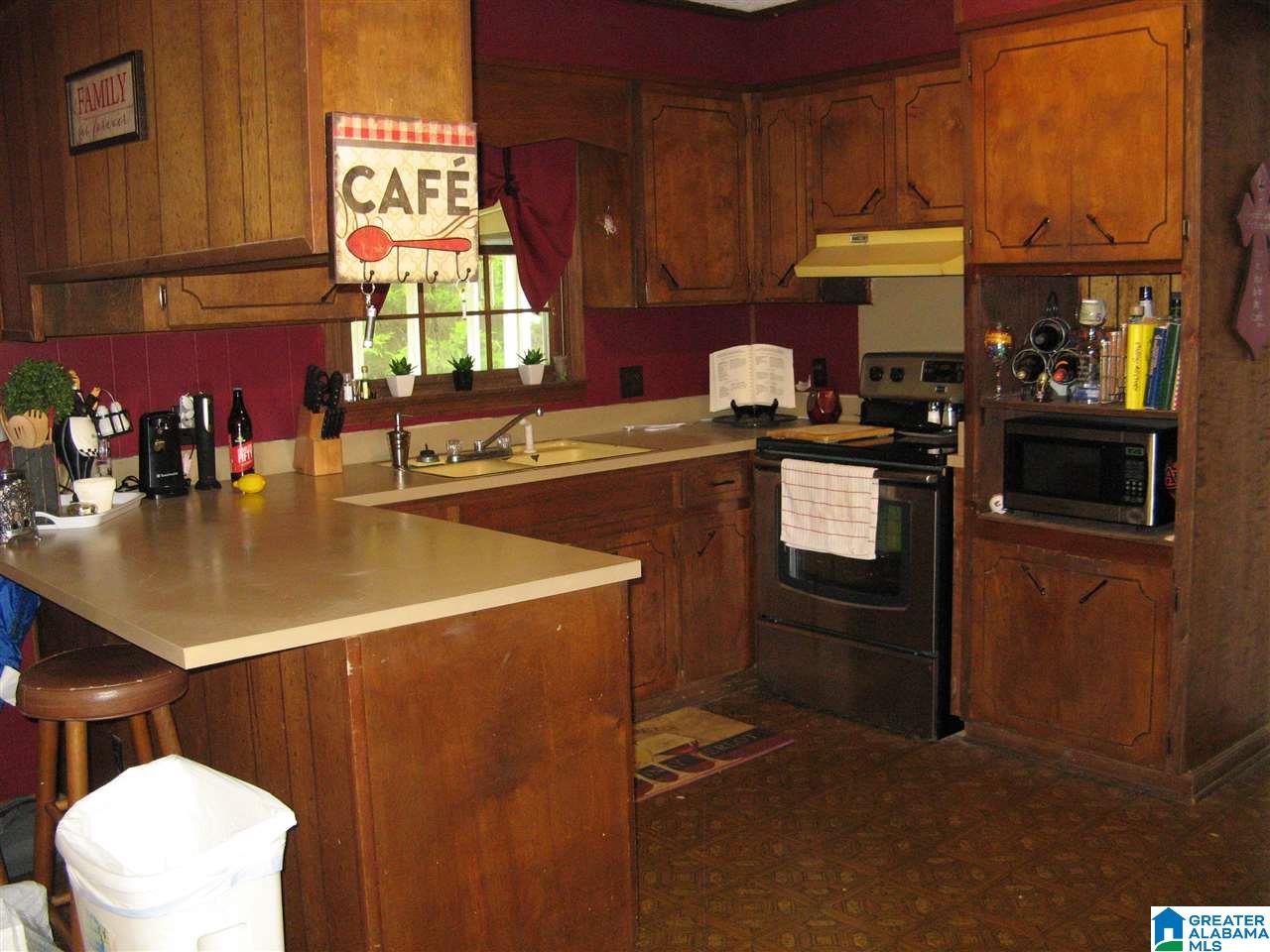 425 Phillips Drive Vincent, AL 35178 - Photo 5 of 23