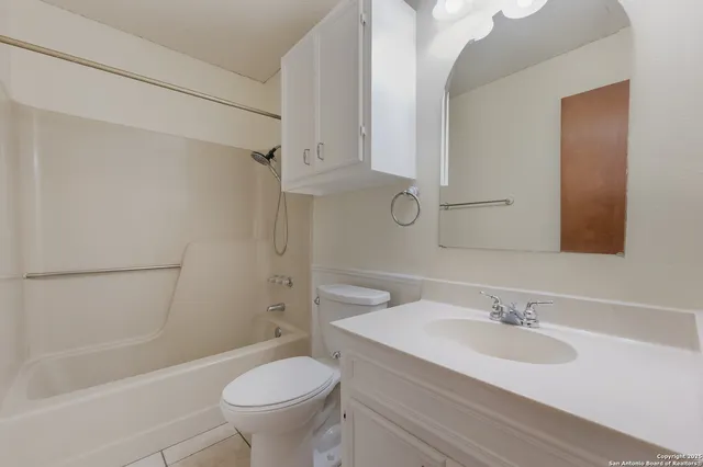 $1,499 | 2109 Holly Springs Drive, Unit A, Taylor, TX 76574