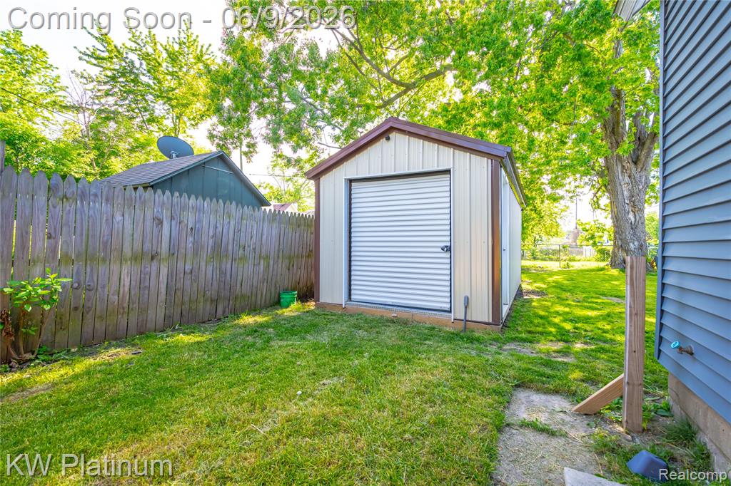 511 13th Street Port Huron, MI 48060 - Photo 3 of 23
