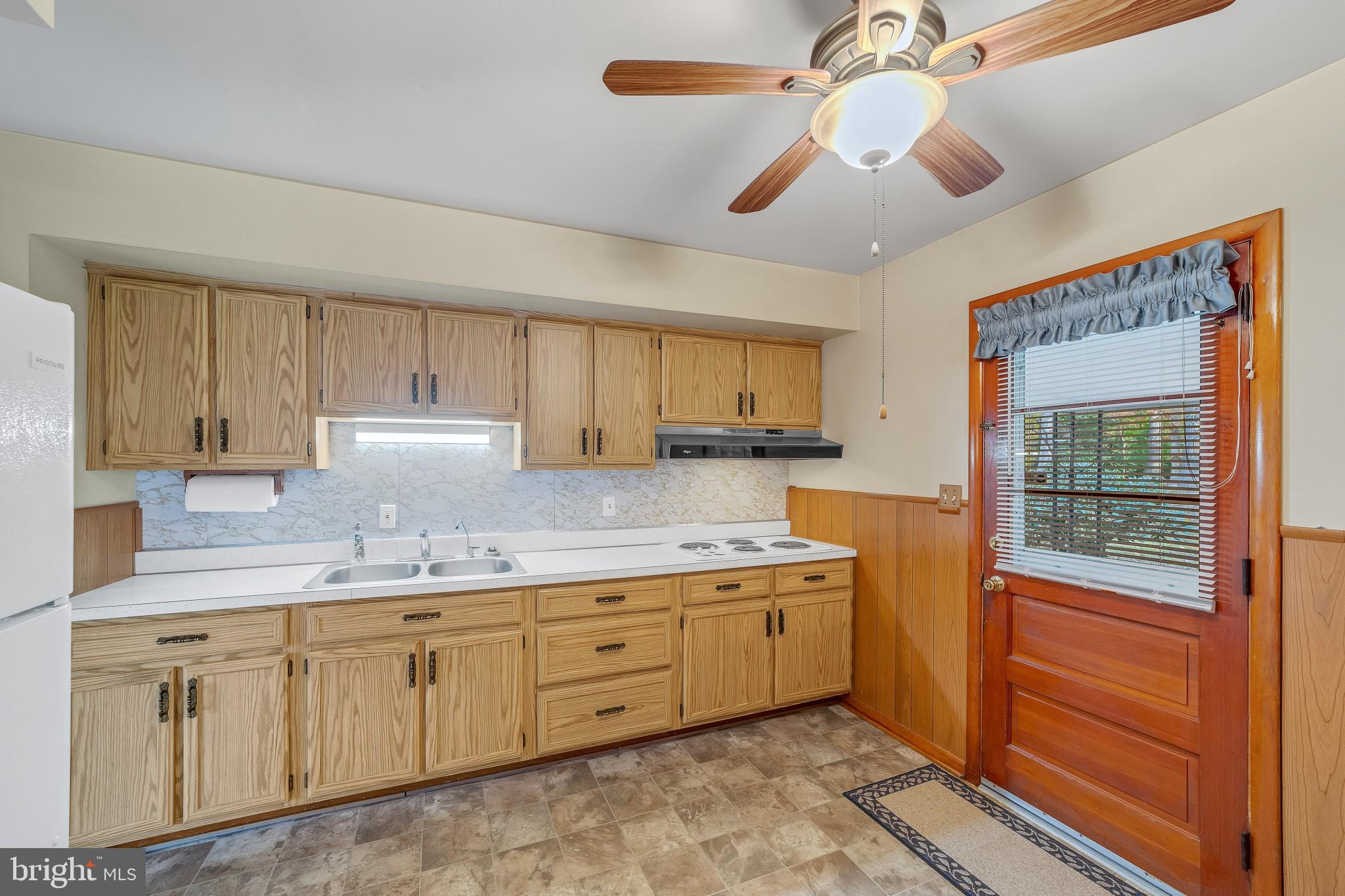 1888 Blue Ball Road Elkton, MD 21921 - Photo 4 of 31
