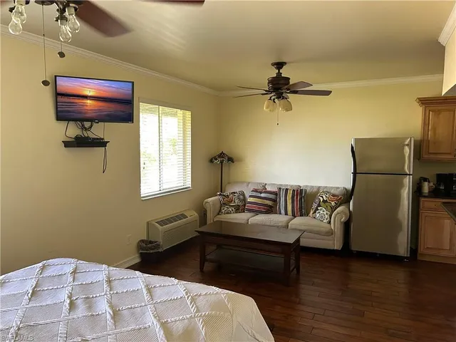 $1,375 | 25000 Tamiami Trail East, Unit F276, Naples, FL 34114