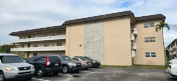 $299,999 | 5861 Northwest 16th Place, Unit 201, Sunrise, FL 33313