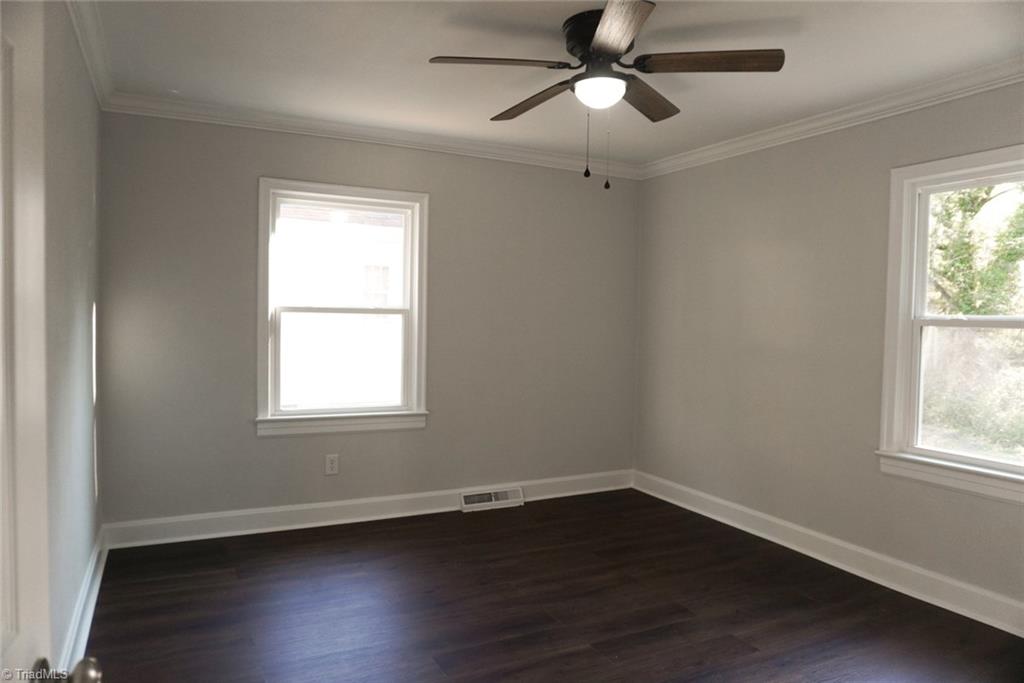 1631 North Hamilton Street High Point, NC 27262 - Photo 8 of 11