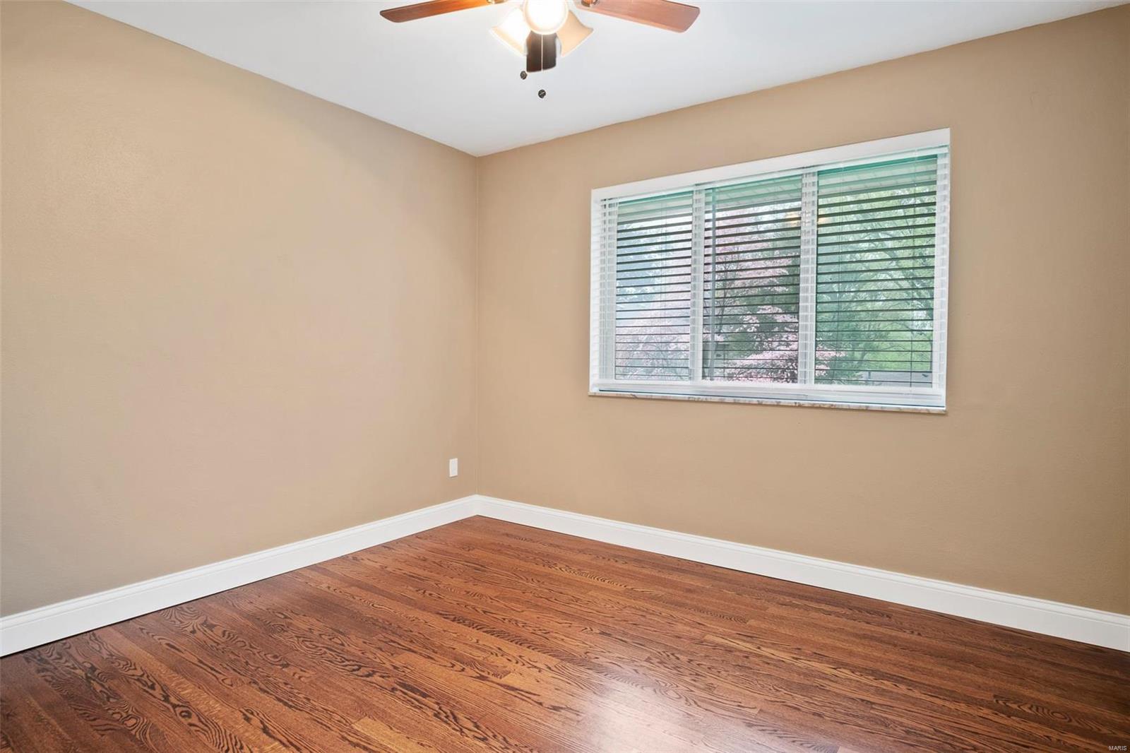 925 Schulte Road St. Louis, MO 63146 - Photo 14 of 26 Gallery Image 14