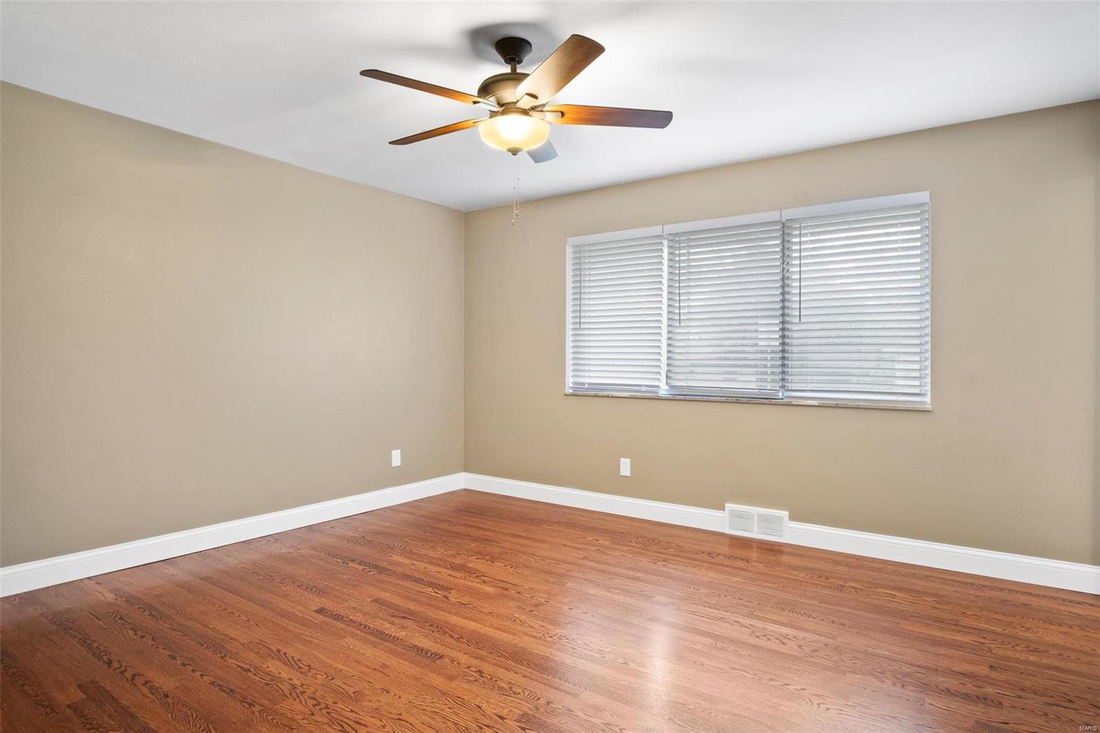 925 Schulte Road St. Louis, MO 63146 - Photo 16 of 26 Gallery Image 16